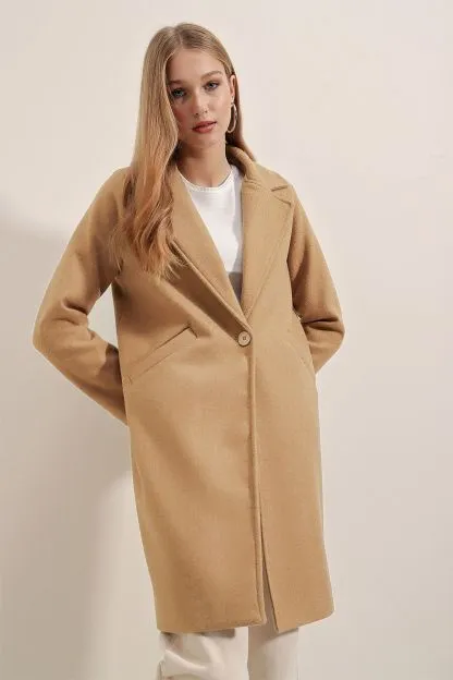 Cachet Coat