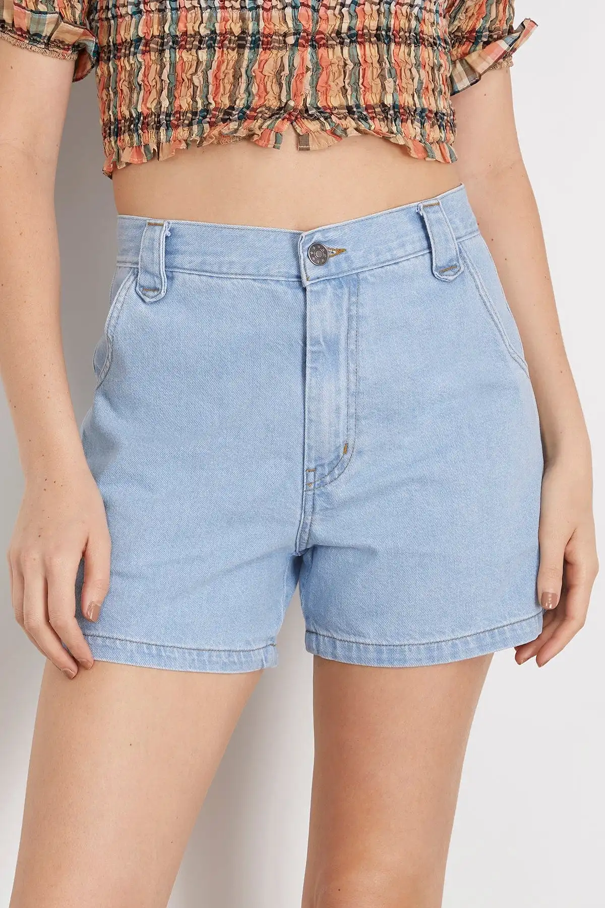 Dez Short in Light Blue Denim