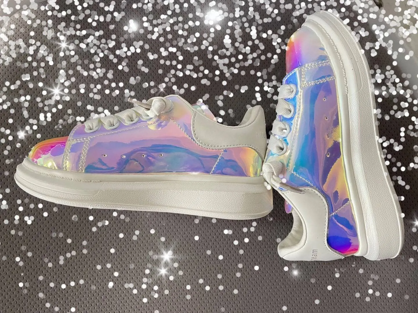 Hologram Magic Sneaker