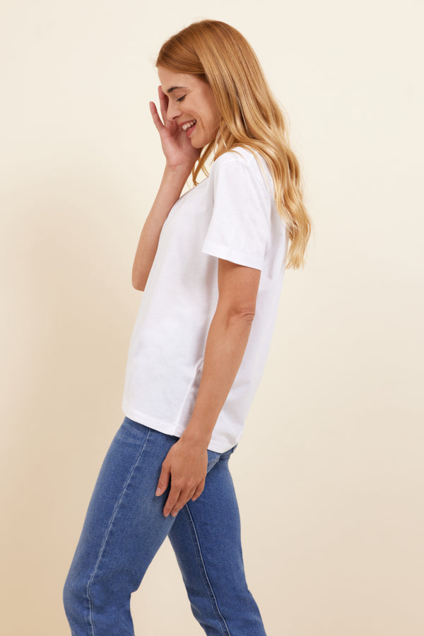 Majestic Lyocell Cotton Semi Relaxed Short Sleeve V-Neck in Blanc