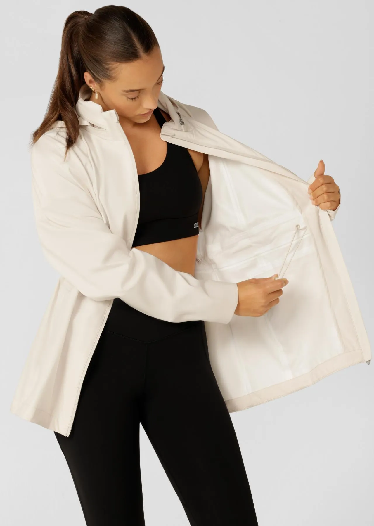 Rain Repeller Pocketed Waterproof Jacket | Long Sleeve | Lorna Jane Australia