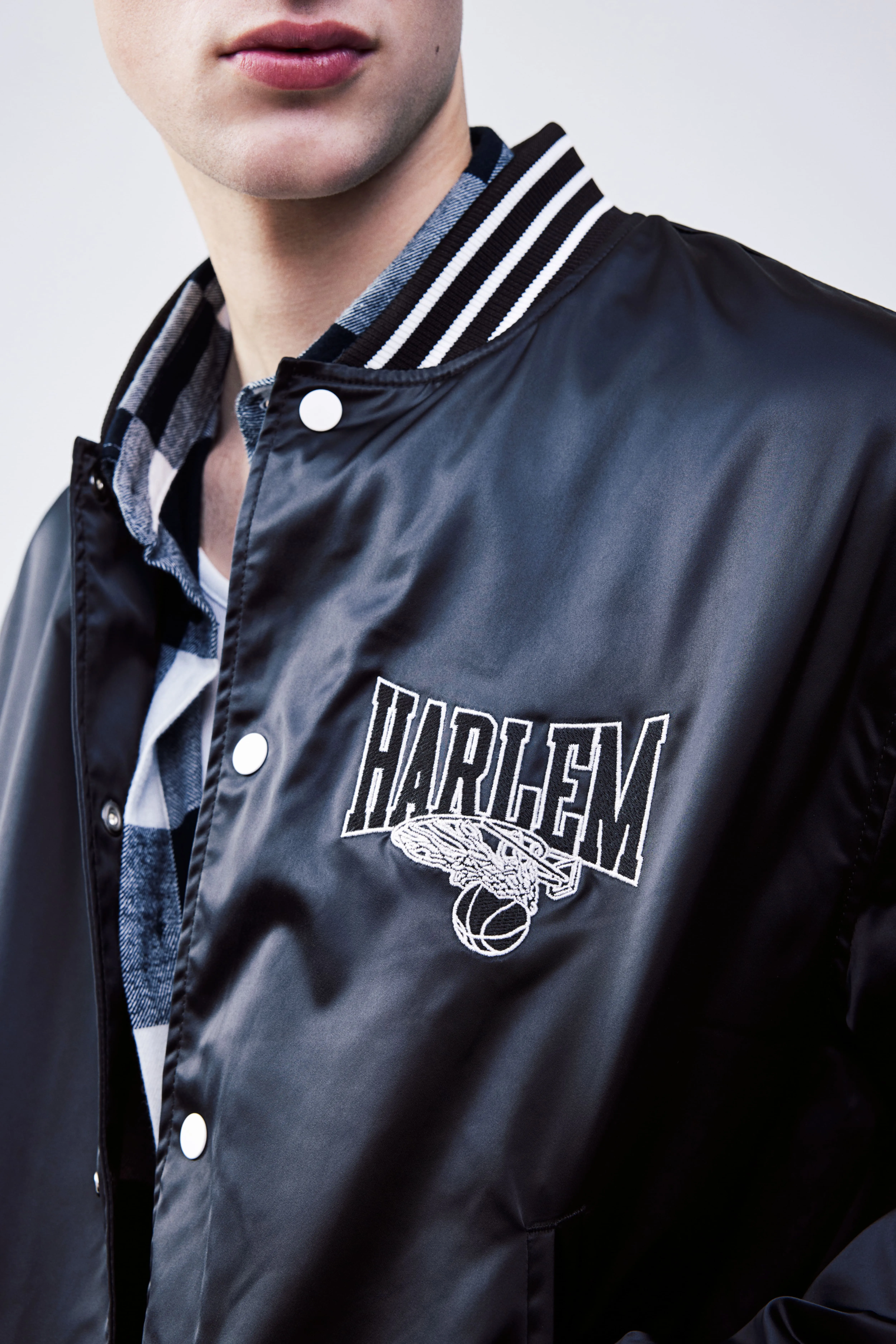 Satin baseball jacket - Long sleeve - Regular length - Black/Harlem - Men | H&M GB